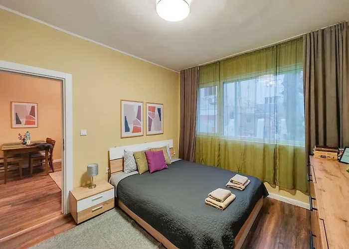 Pastelo - 6 Min To The & Promenade Apartment